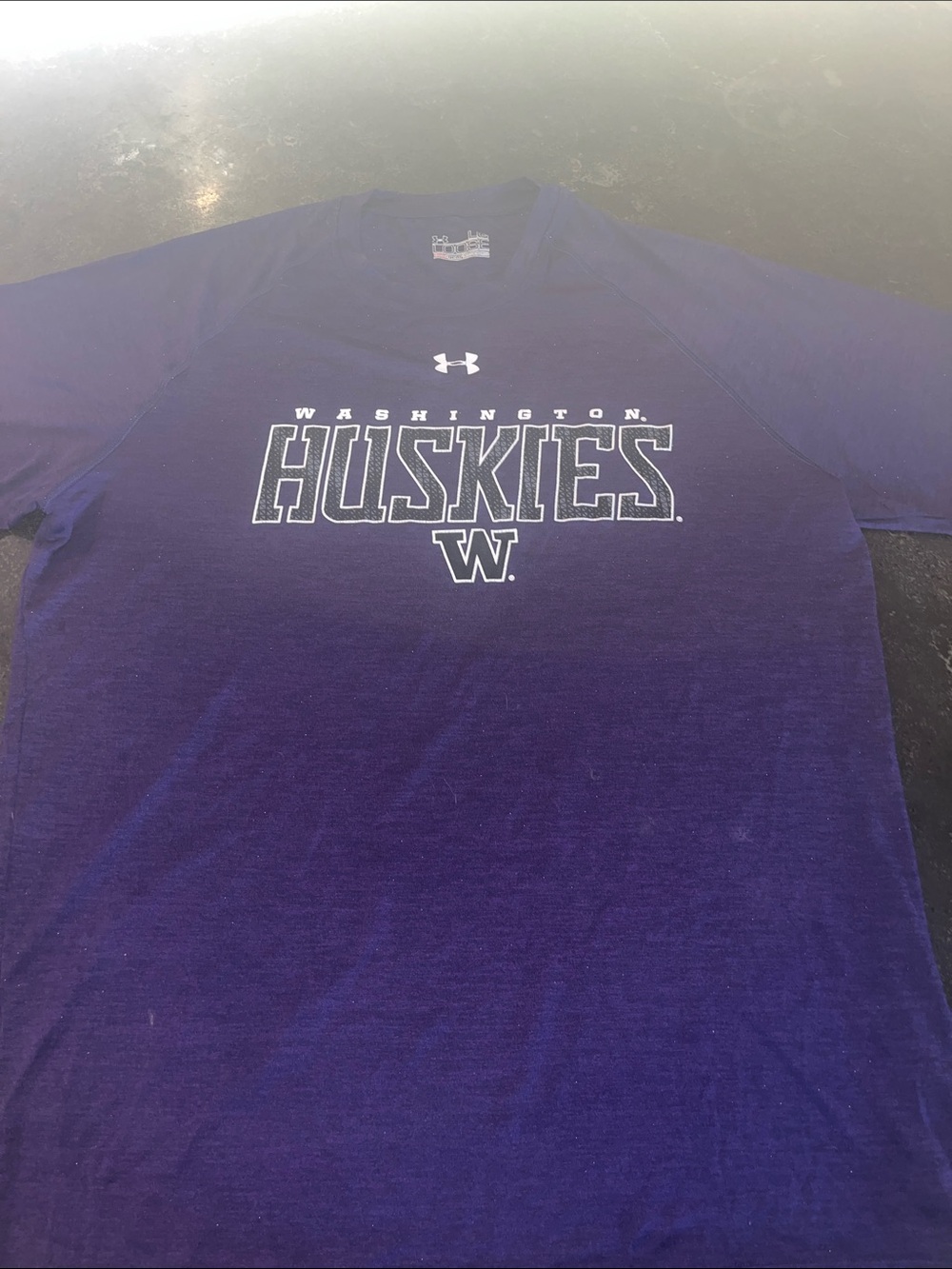Under Armour Washington Huskies Deep Purple Short-Sleeve Tee